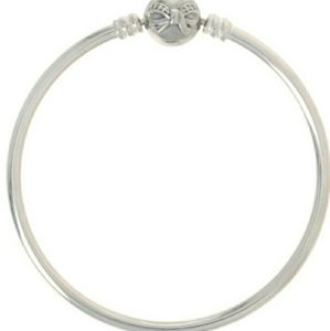 Pandora Dainty Bow Bangle